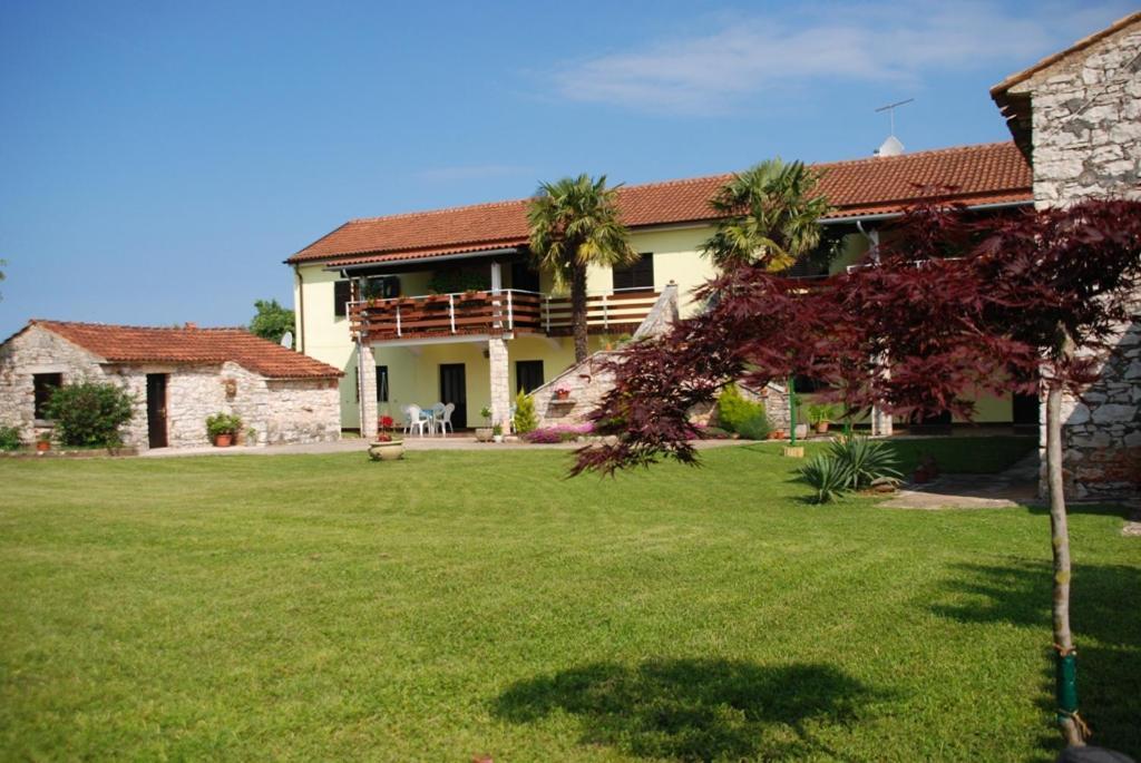 Moratto'S Apartments Umag Eksteriør bilde