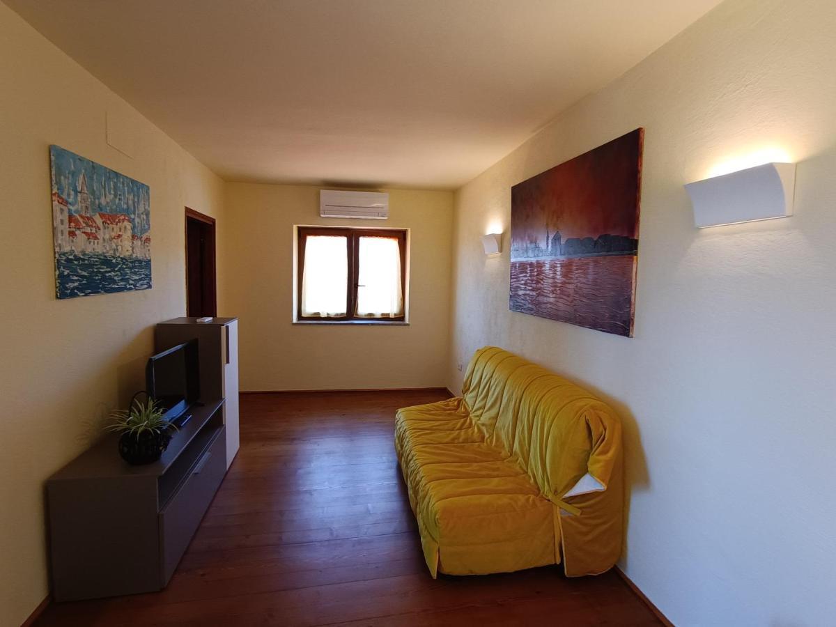Moratto'S Apartments Umag Eksteriør bilde